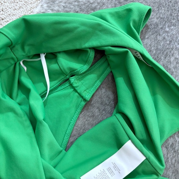 Aritzia Babaton Contour One Shoulder Bodysuit - Picture 8 of 11